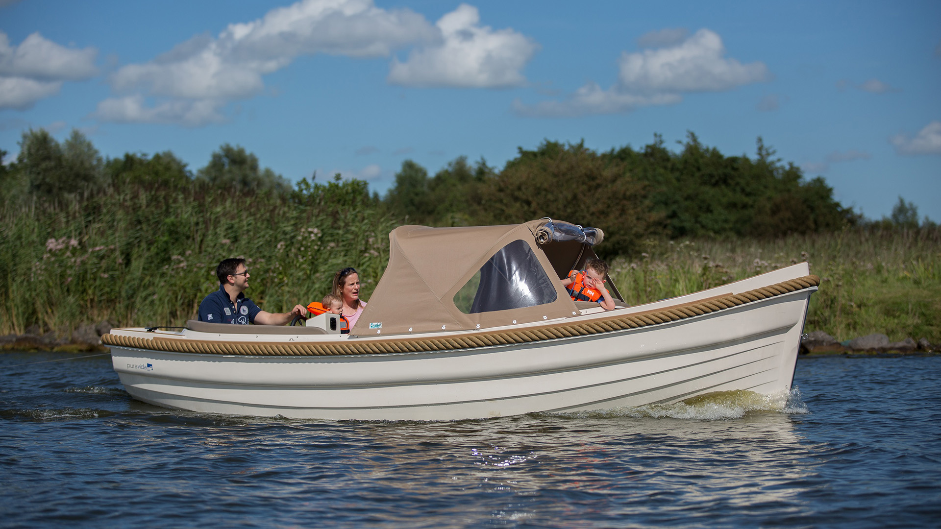 01.Pura Vida – Slider foto’s Hoora Yachts