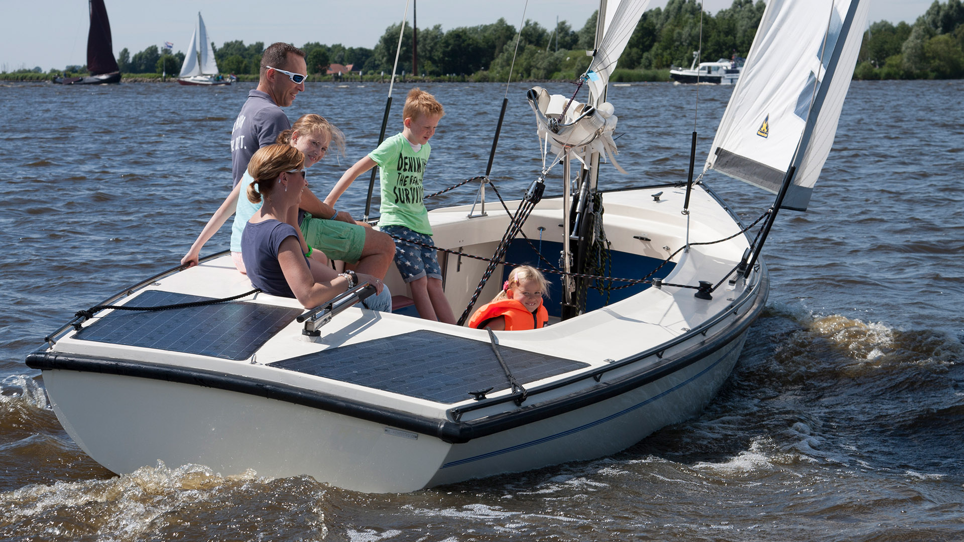 Motion670 – Bootverhuur Gallerij02