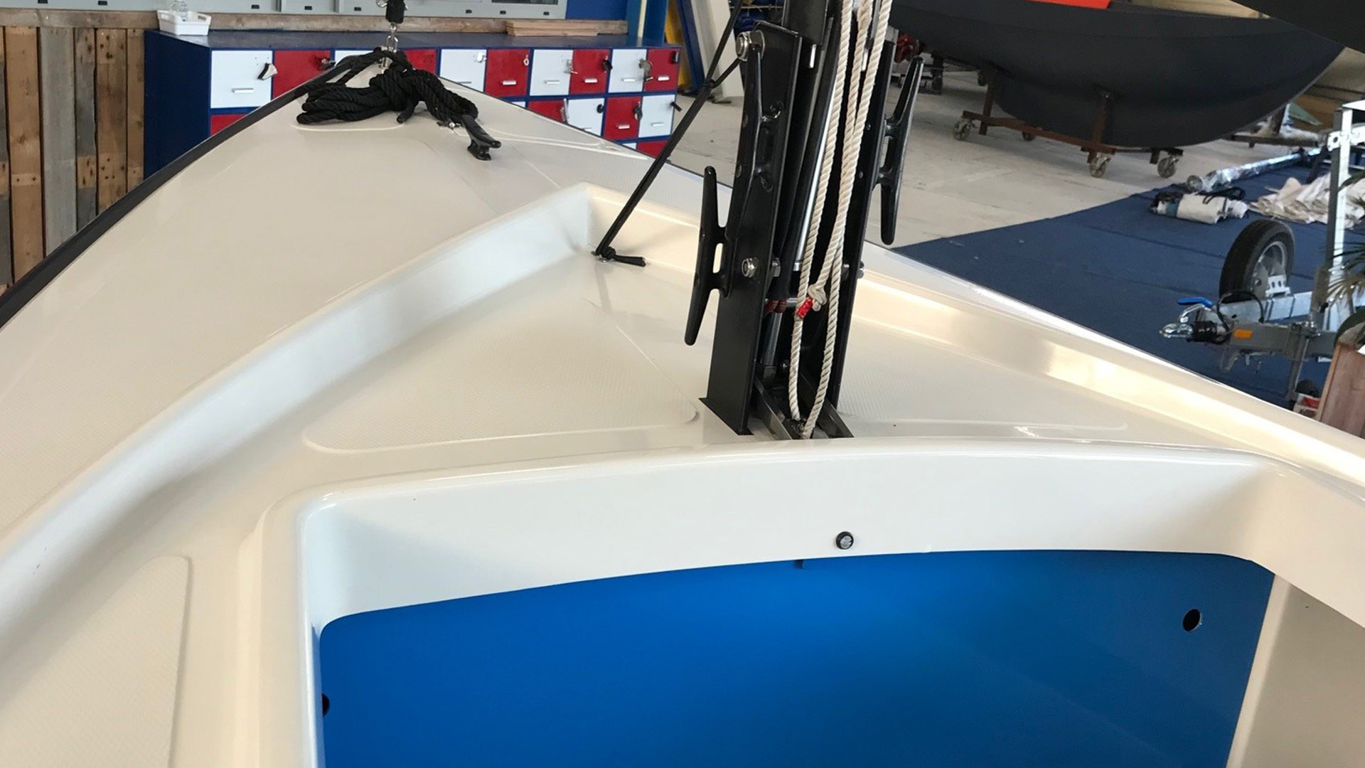 3. Hoora Valk middenblauw 852 gallerij – Occassions – Hoora Yachts