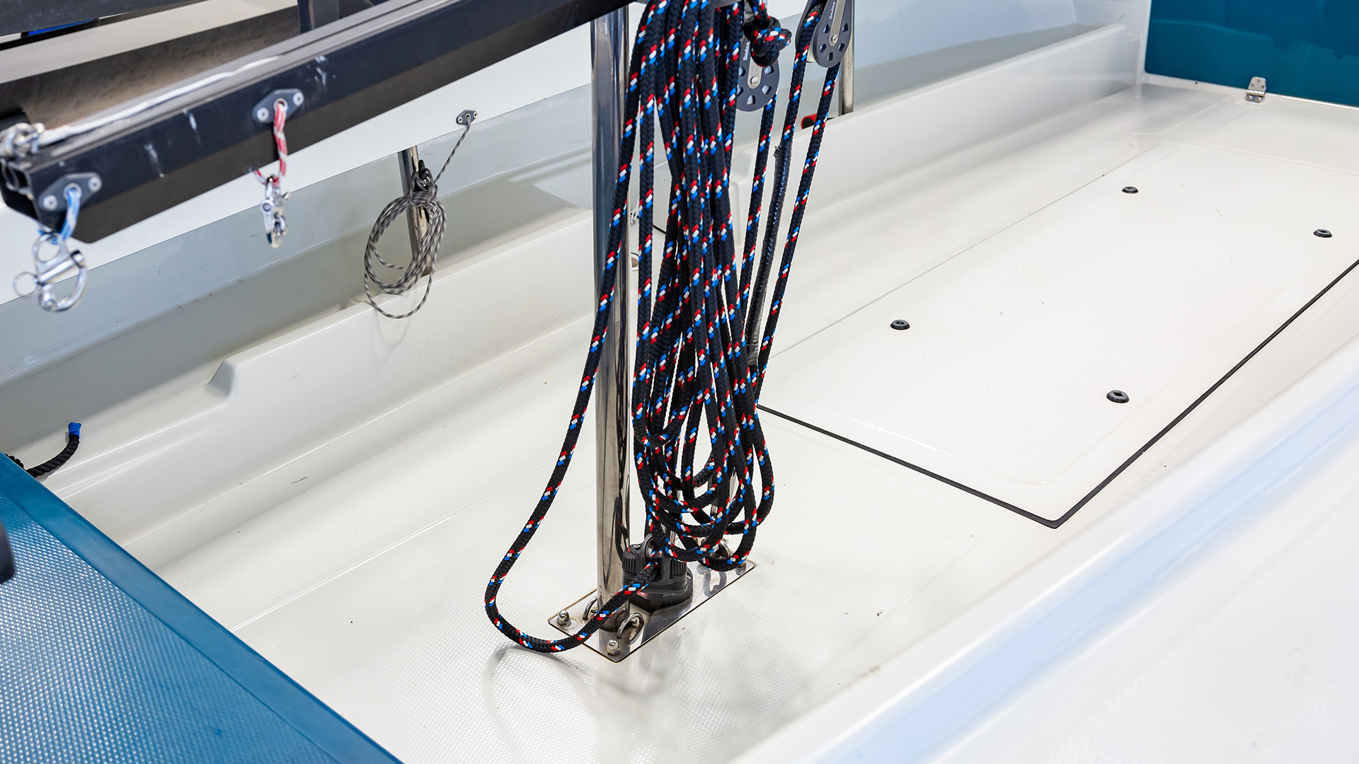 4. Gallerij Hoora Elektrovalk – Occassions – Hoora Yachts